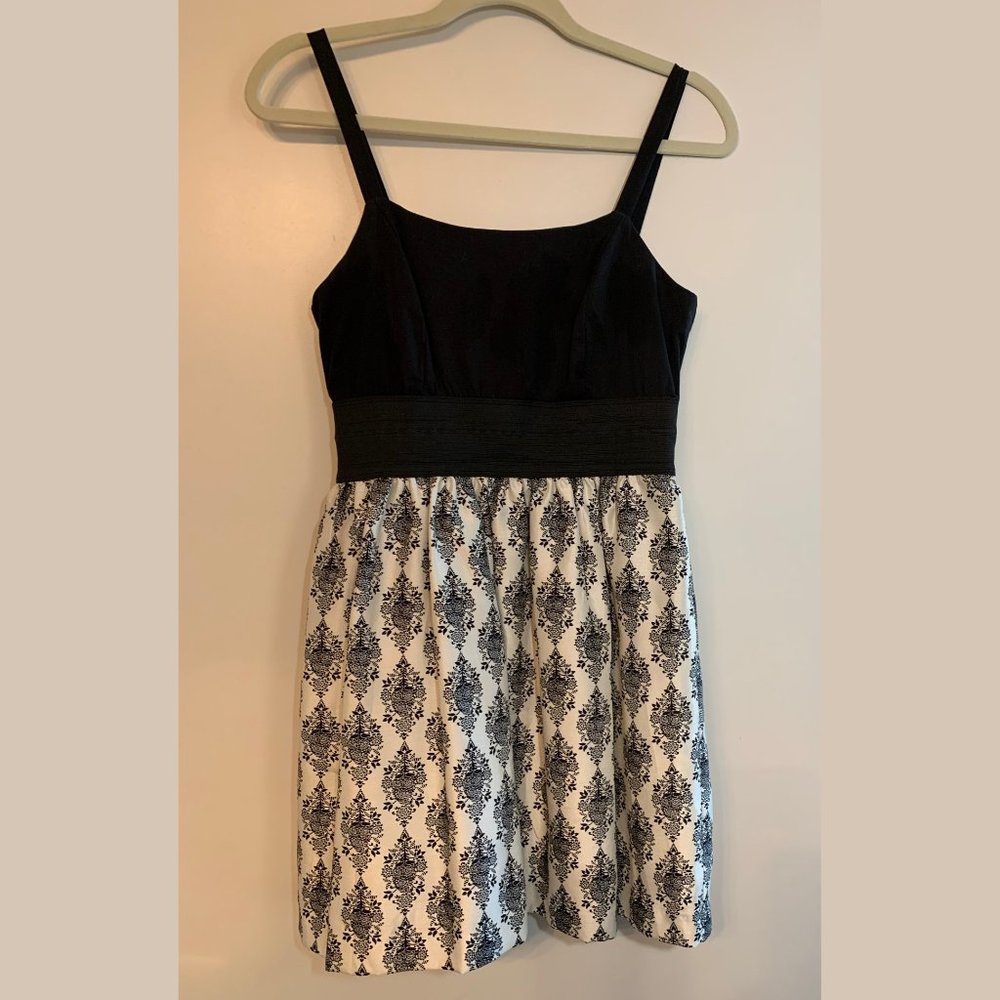 Empire Waist Black & White Dress. Mini length.